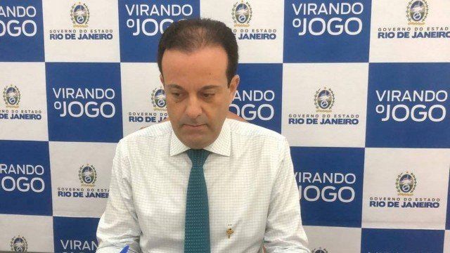Justiça bloqueia até R$ 5 milhões de André Moura em ação que investiga contrato de plataforma educacional