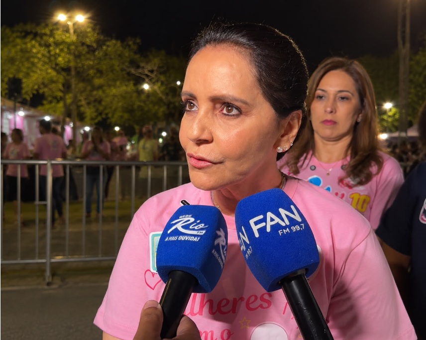 Emília rebate críticas de Mitidieri, defende investigações e cobra valorização da polícia civil