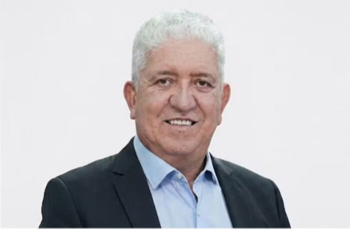 Emanuel Cacho renuncia à disputa pelo Governo de Sergipe e declara apoio a Valmir